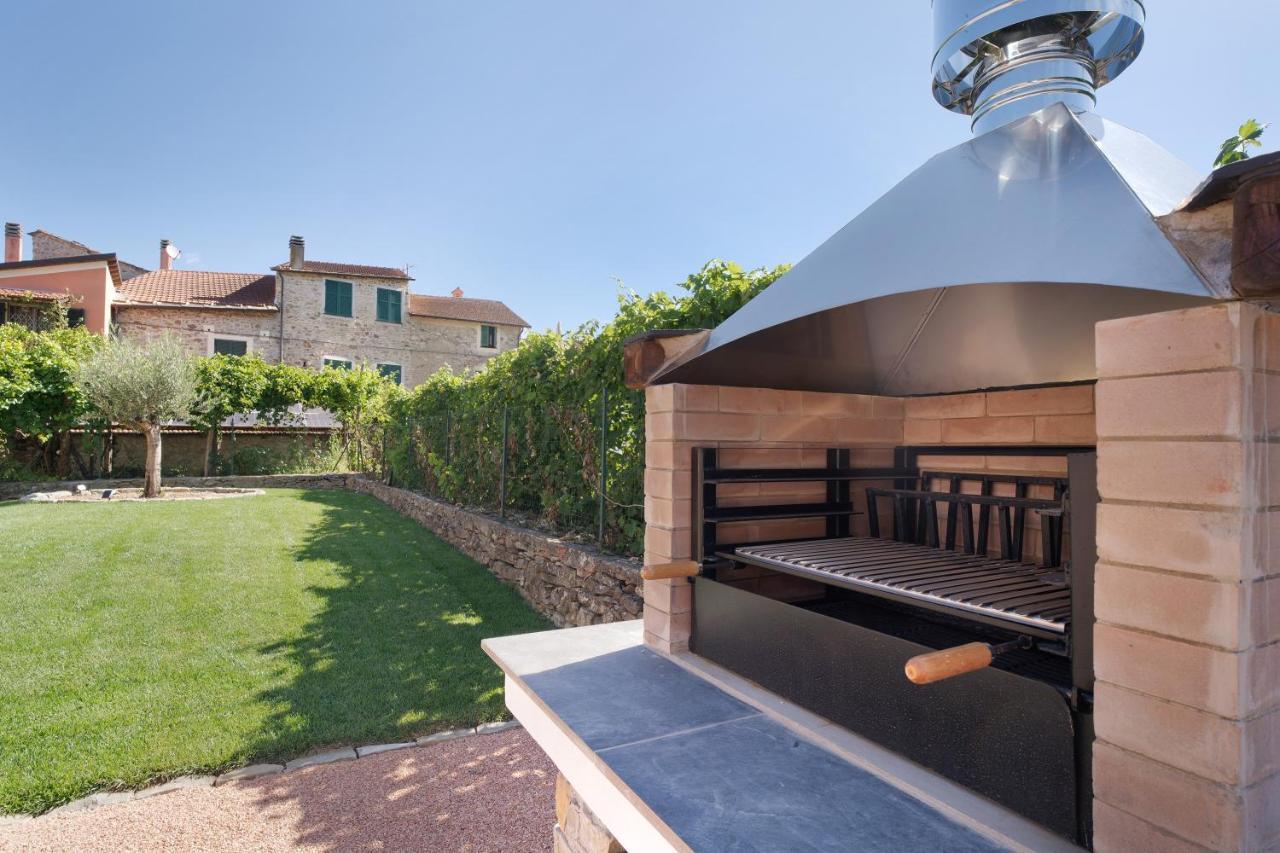 Agriturismo Il Borgo - Lavanda Villanova d'Albenga Bagian luar foto