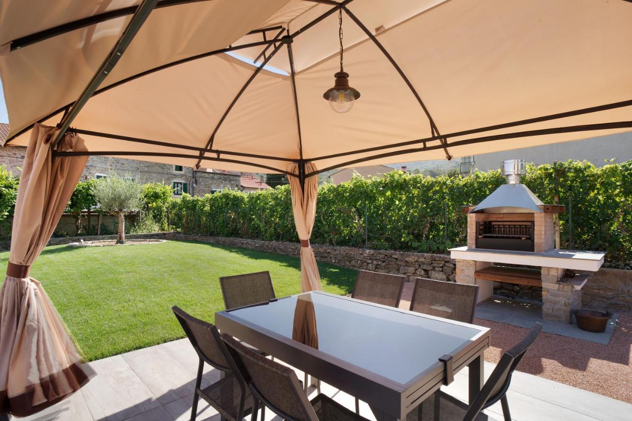 Agriturismo Il Borgo - Lavanda Villanova d'Albenga Bagian luar foto